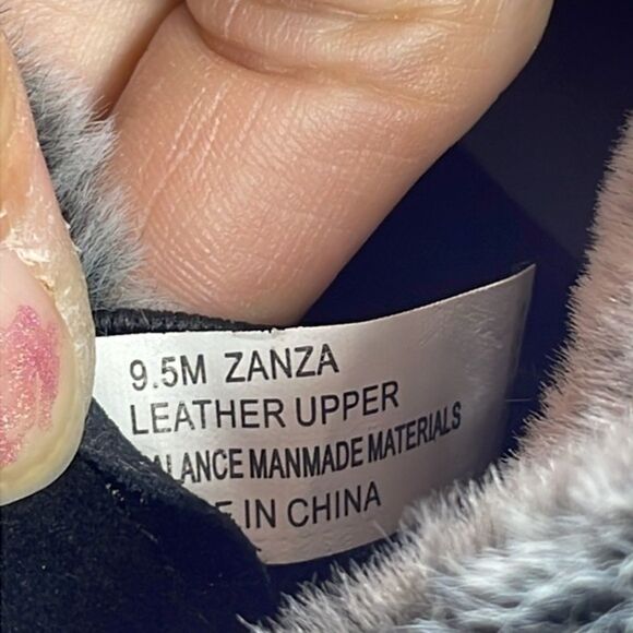 (D) Black suede sneakers from DOLCE VITA, size 9.5 - Picture 9 of 9